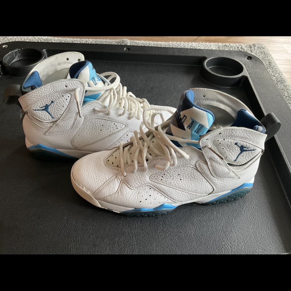 Jordan 7 French blue men’s size 10.5 with box